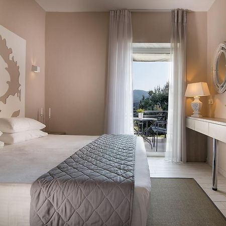 Frau Irenes Haus Apartment Sarti Ngoại thất bức ảnh