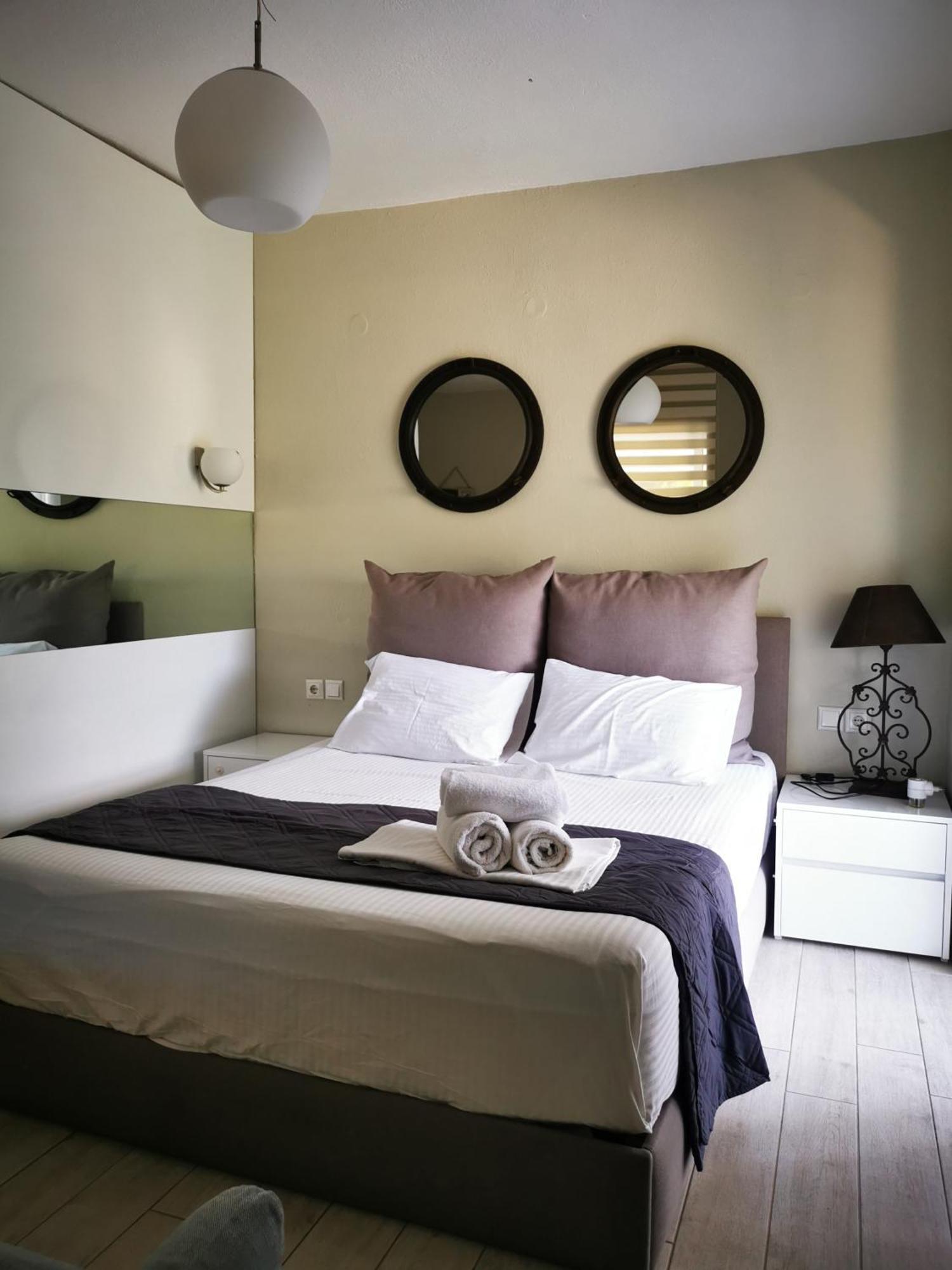 Frau Irenes Haus Apartment Sarti Ngoại thất bức ảnh